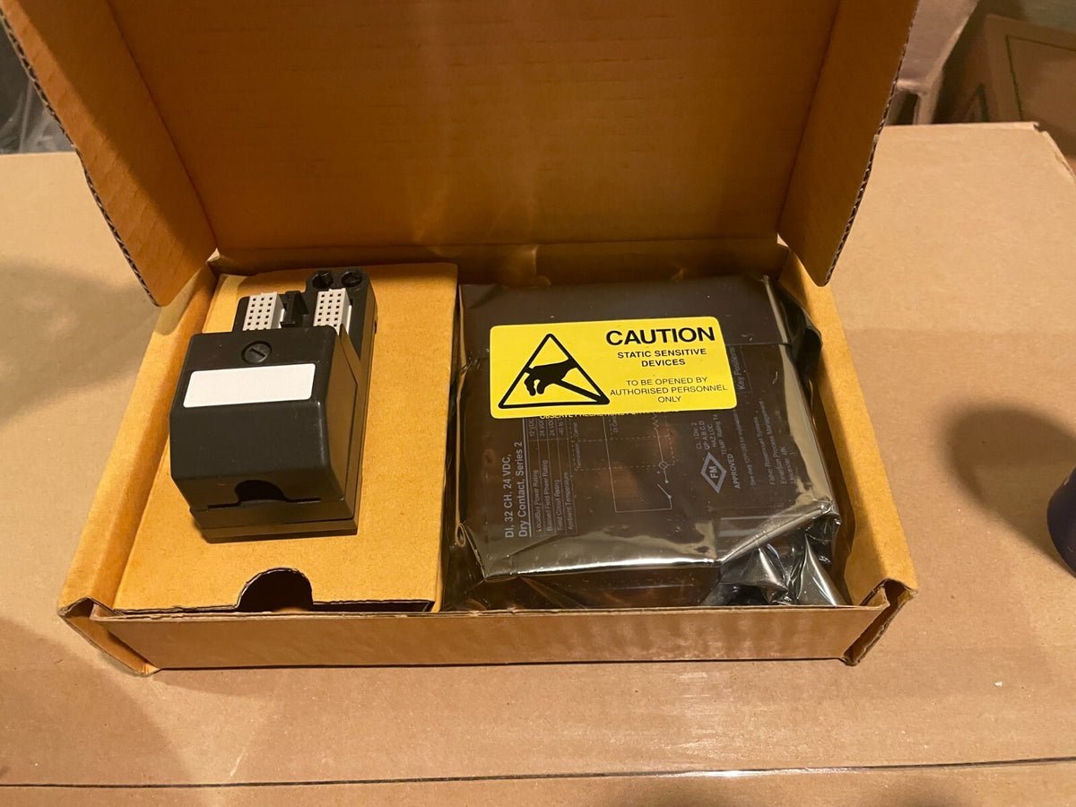 Emerson DeltaV VE4001S2T2B5 — DI 32-Channel 24 VDC Dry Contact Card - actual 1