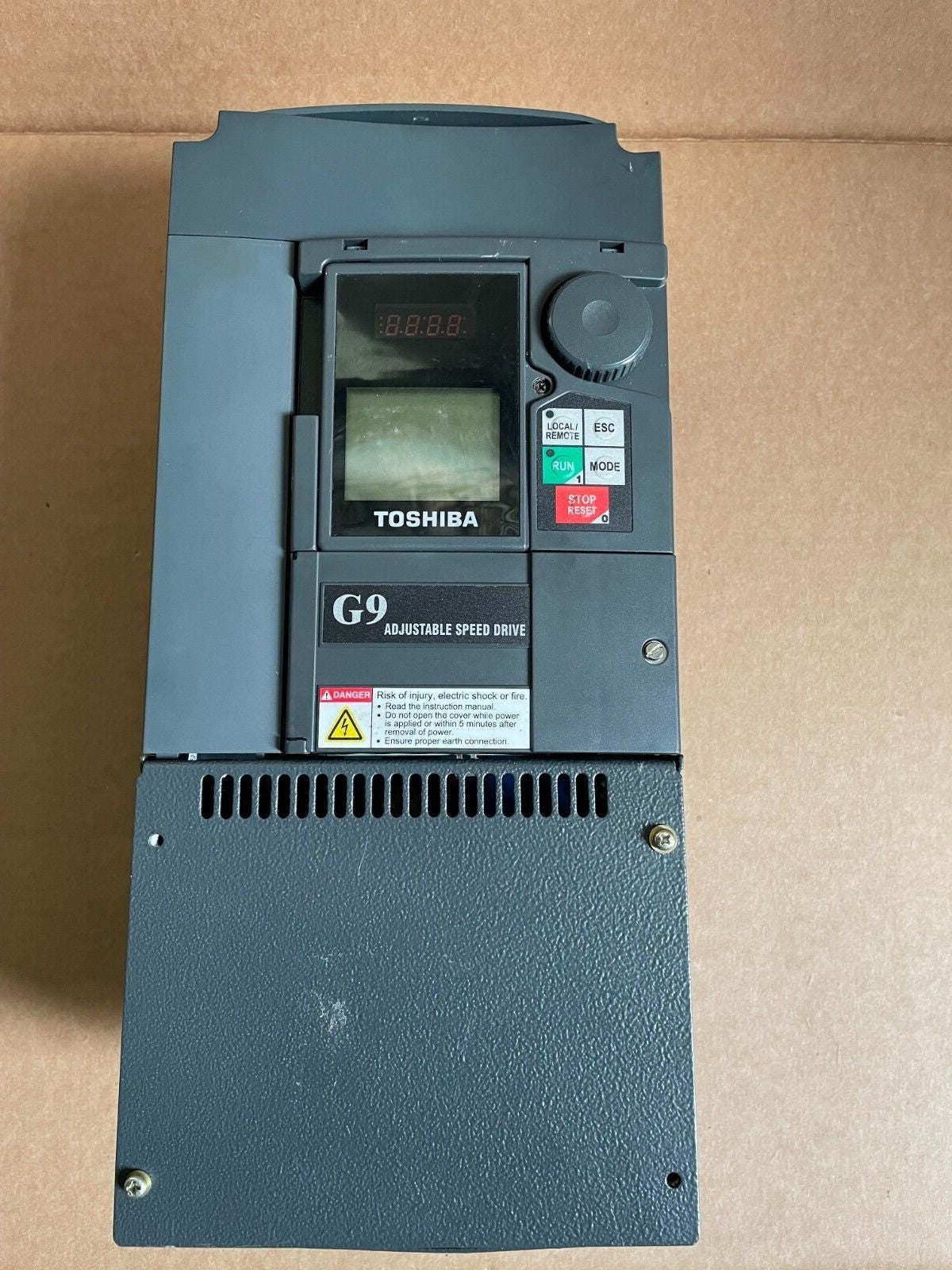TOSHIBA VFAS1-4075PL-X9 380/480V Transistor Inverter - actual 1